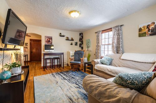2102 Adams St, La Crosse, WI 54601-5932