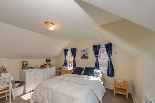 1385 Old Shipyard Ln, Southold NY  11971-1539 exterior