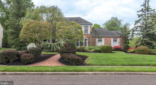 1549 Clark Dr, Yardley, PA 19067-4376