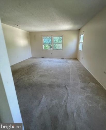 77 Winterberry Ln, Willingboro NJ  08046-3414 exterior