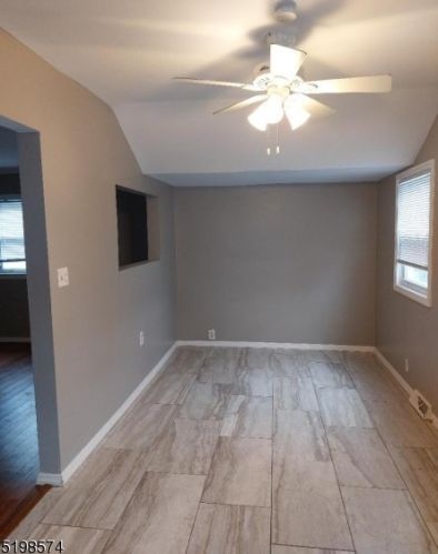 31 Bucknell Trl, Hopatcong NJ  07843-1760 exterior