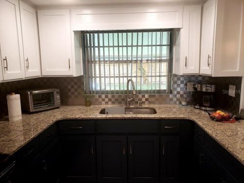 15 Estrella Rd, De Bary FL 32713-2931 exterior