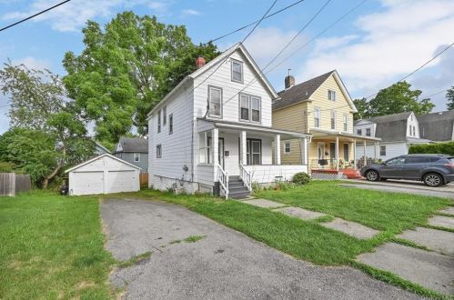 12 Royce Ave, Middletown, NY 10940-4709