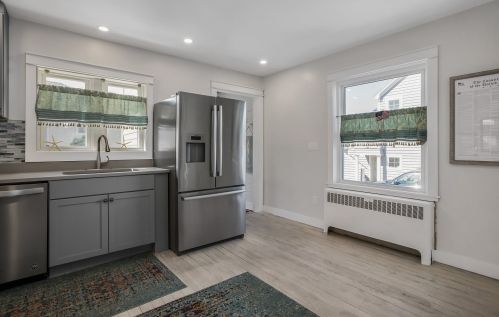 809 Ocean Blvd, Hampton NH  03842-3016 exterior