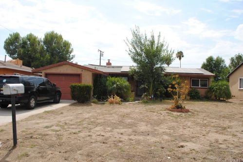 6806 Elmwood Rd, San Bernardino, CA 92404-5615