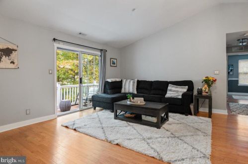 68 Crestmont Dr, West Deptford NJ  08051-2161 exterior