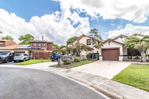 10044 16th St, Hollywood, FL 33025-3603