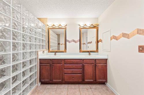 37 Walnut Ave, Shalimar FL  32579-1121 exterior