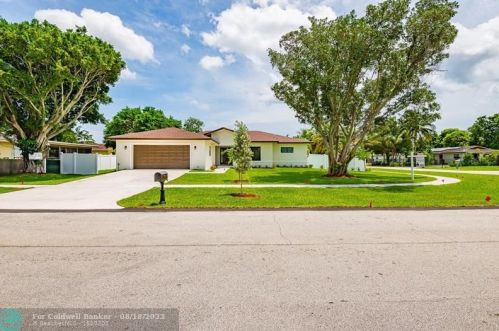 675 Coral Way, Delray Beach, FL 33445-2314
