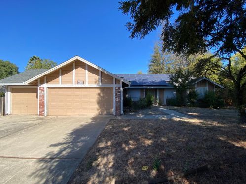 8513 Elm Ave, Citrus Heights, CA 95662-2610