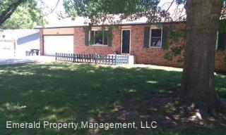 740 Dehoff Dr, Manhattan KS  66502-3287 exterior