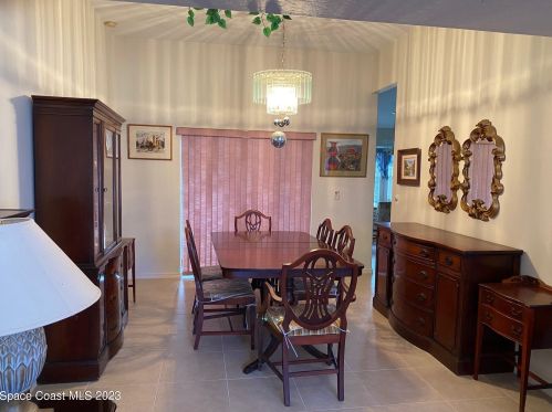 882 Majestic Ave, Sebastian FL  32958-6014 exterior