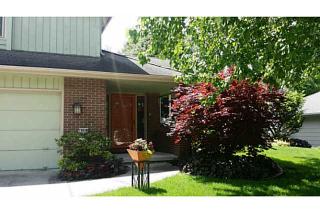 10648 Elmcrest Dr, Des Moines IA  50325-6656 exterior