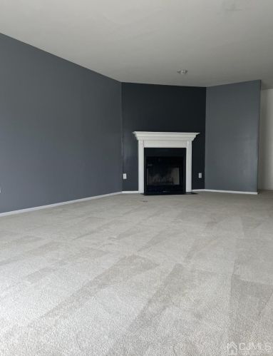 239 Vasser Dr, Piscataway NJ  08854-6631 exterior