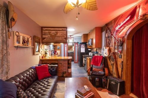 1409 14th St, Galveston TX  77550-8209 exterior