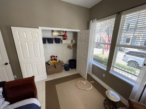 807 Lake Evalyn Dr, Kissimmee FL 34747-4804 exterior