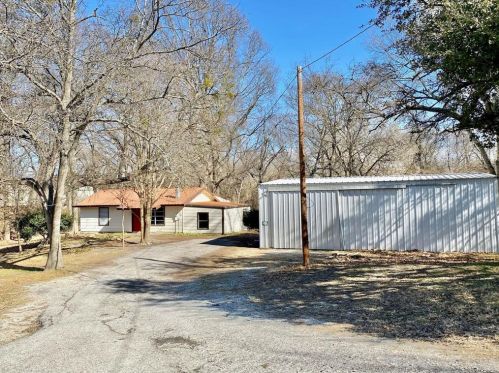 211 Greenwood Cut Off Rd, Weatherford, TX 76088-8346