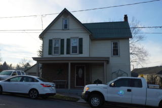 413 Market St, Powells Vly, PA 17032-8370