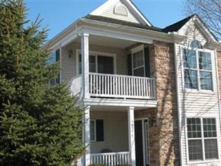 5637 Greenway Ct, Cleveland, OH 44143-1978