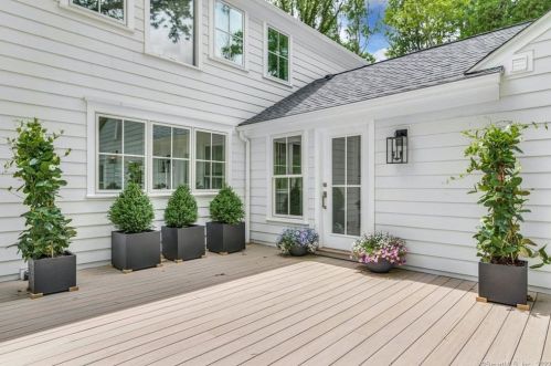 289 Wahackme Rd, New Canaan CT  06840-3935 exterior