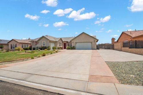 41734 32nd St, Lancaster, CA 93536-2810