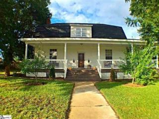 105 Victor Ave, Greer SC  29651-3132 exterior