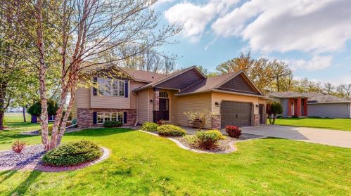 1006 Bush Ct, Eyota, MN 55934-3106
