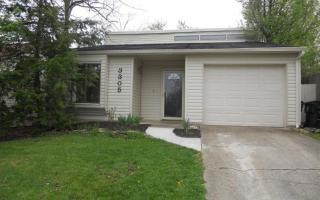 3305 Royal Wood Rd, Lexington, KY 40515-1051