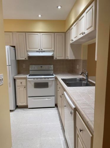 4125 Palm Forest Dr, Delray Beach FL  33445-5704 exterior