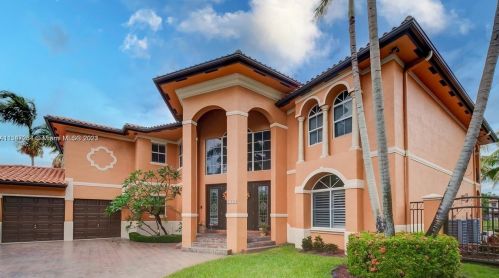 15963 79th Pl, Hialeah FL  33016-6647 exterior