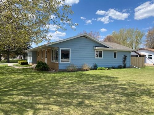 918 2nd St, Erdahl MN  56531-4604 exterior
