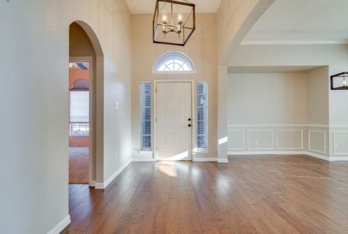 713 Sierra Ln, Lewisville TX  75028-7186 exterior