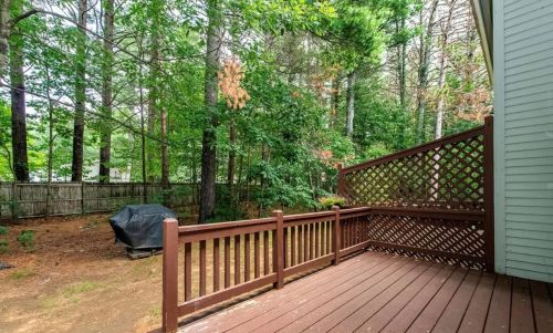 165 Blackwater Rd, Somersworth NH  03878-1228 exterior