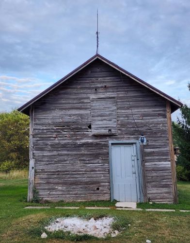 614 6th St, Cato WI  54230-9301 exterior