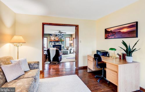 75 Maple Ave, Bareville PA  17540-9602 exterior