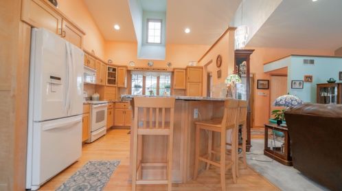 9156 Maple Dr, Dyer IN  46373-9149 exterior