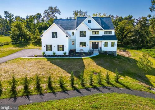 964 Tennis Ave, Prospectville, PA 19002-2311