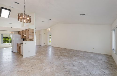 1200 Continental Ave, Melbourne FL  32940-6703 exterior
