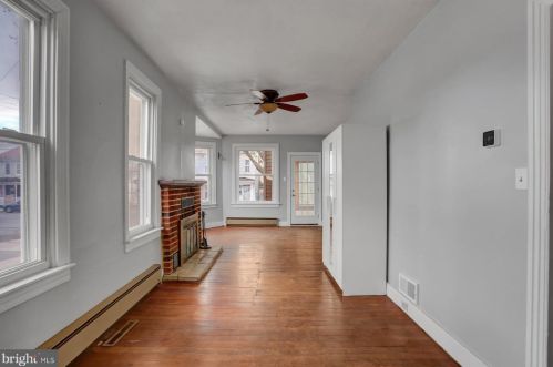 259 Louther St, Carlisle PA  17013-2528 exterior