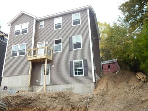 10 Linden Pl, Middletown, NY 10940-4804