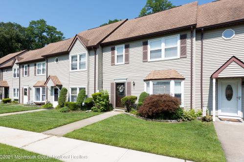 5 Three Pence Ln, Jackson Twp NJ  08527-2256 exterior