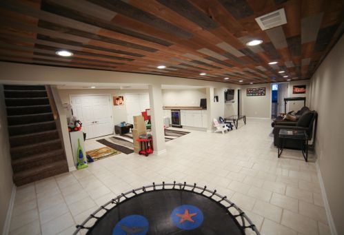 2823 103, Milwaukee WI 53214-2555 exterior