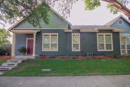 516 Main St, Winters, CA 95694-1825