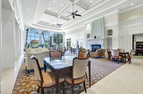 6048 Towncenter Cir, Naples FL  34119-9556 exterior