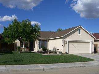 5349 Geary St, Fresno, CA 93727-5280