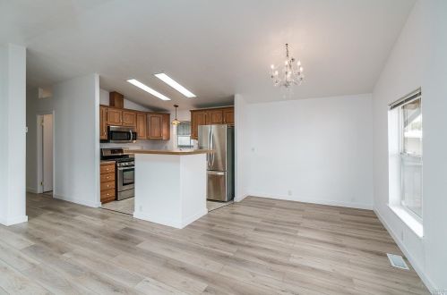 8108 B St, Windsor CA  95492-9321 exterior