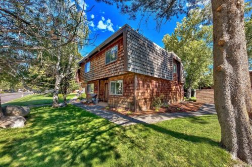 2031 Venice Dr, South Lake Tahoe, CA 96150-6709