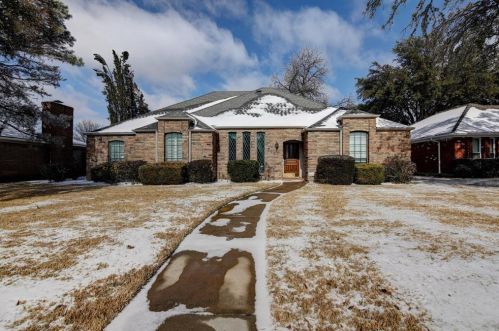 713 Pebblebrook Dr, Allen, TX 75002-2219