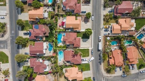 8512 Rosemary Dr, Riverside CA exterior