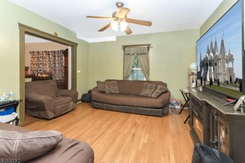 253 Fullerton Ave, Montclair NJ  07042-3912 exterior